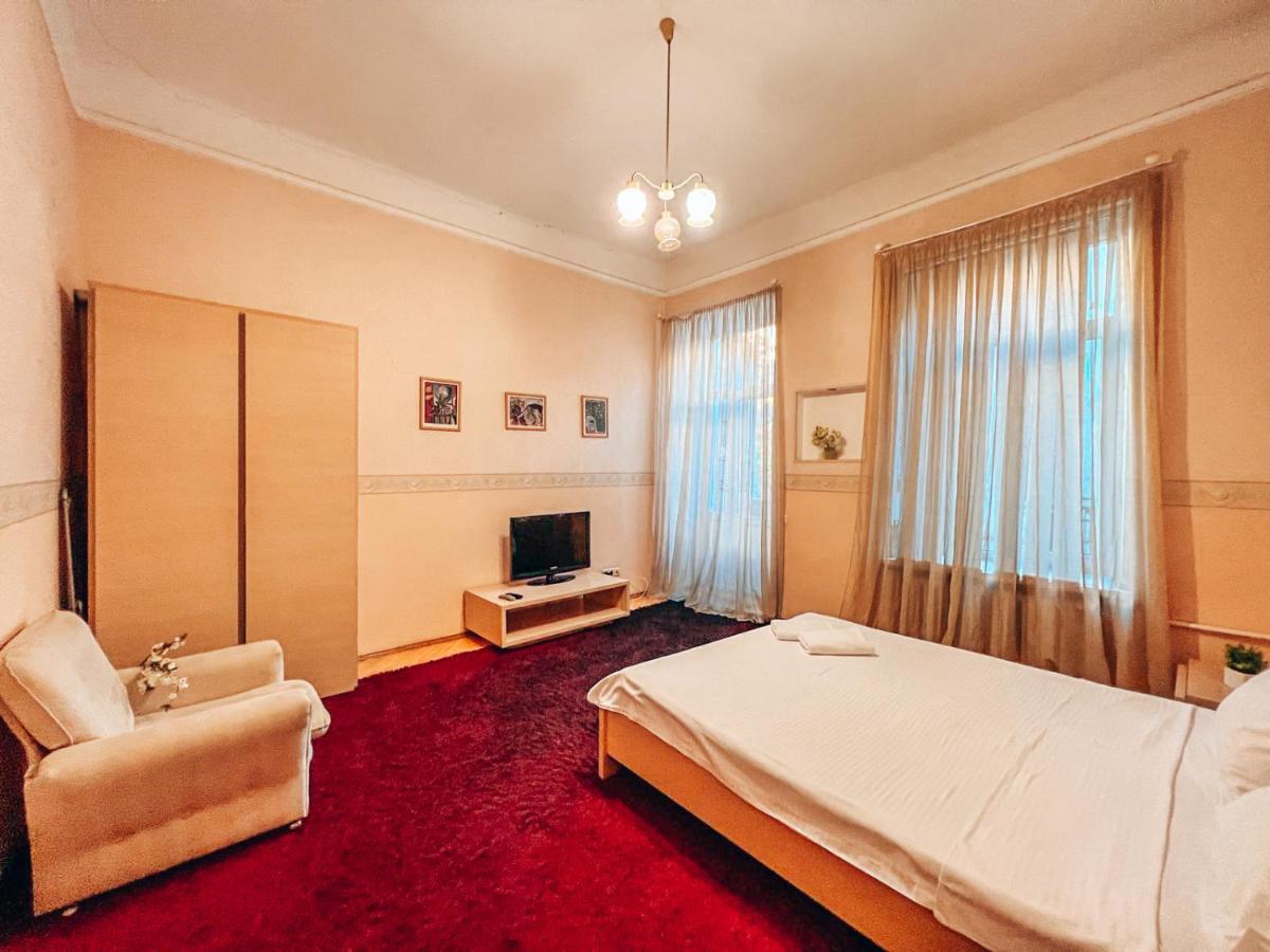 Apartment - Independence Square Київ Екстер'єр фото